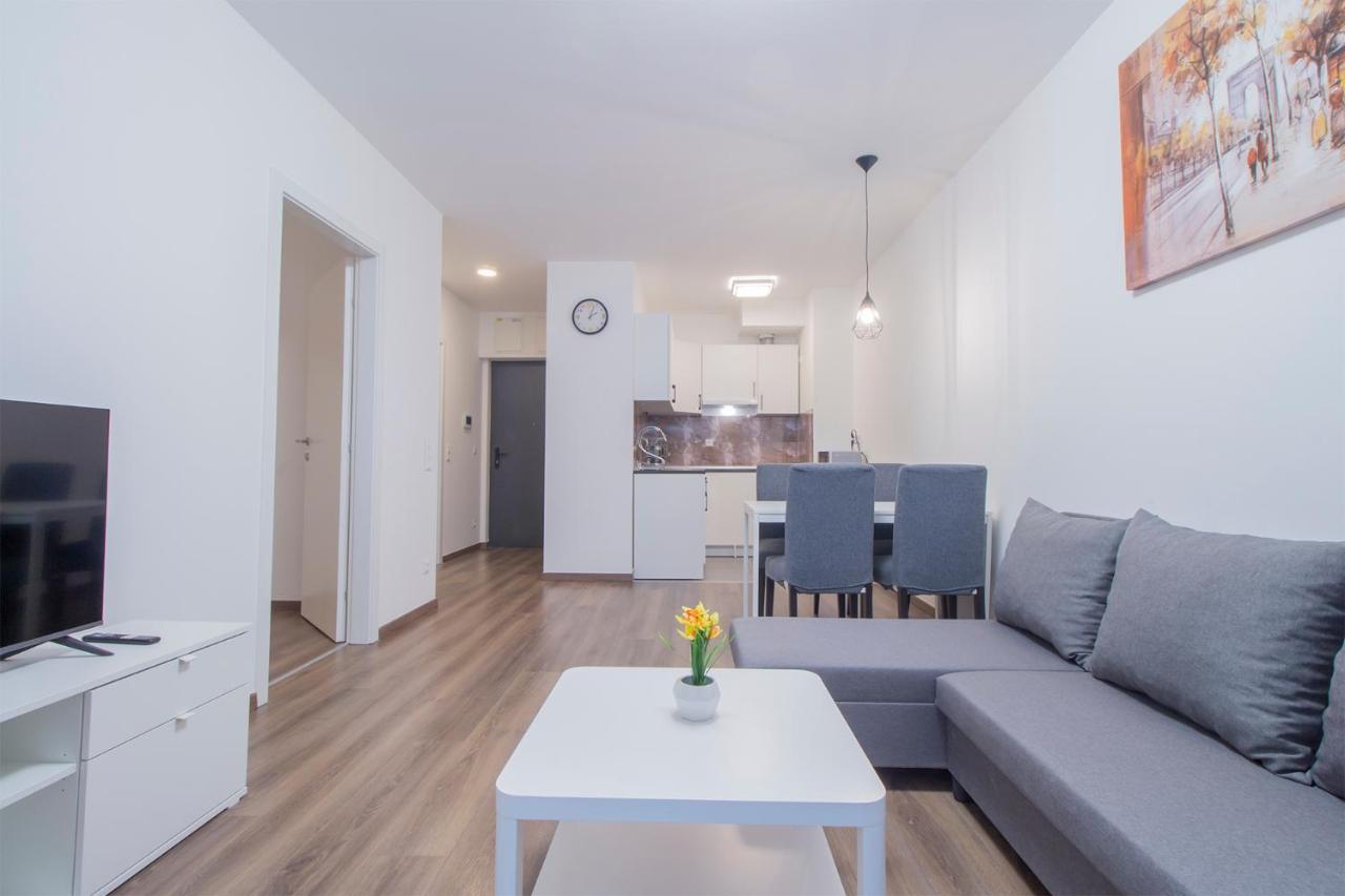 Corvin Modern Appartement *